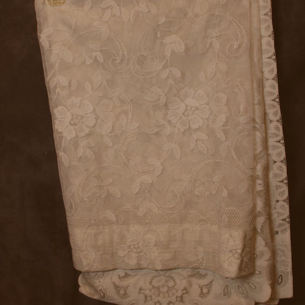 Pair of Lace panels off white